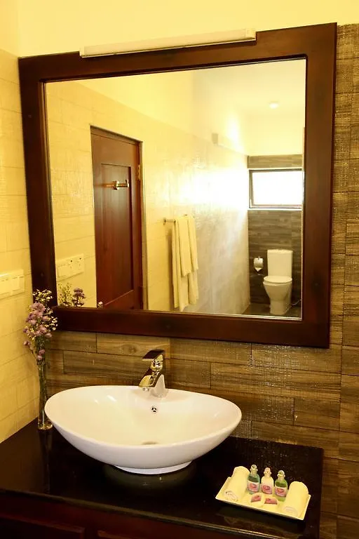 Oreeka - Katunayake Airport Transit Hotels